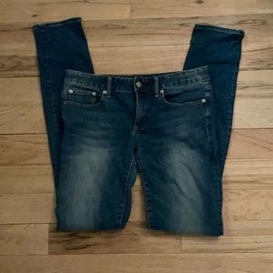 Gap 28Tall women’s Jean